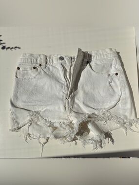 Abercrombie & Fitch white High-Rise Mom Shorts